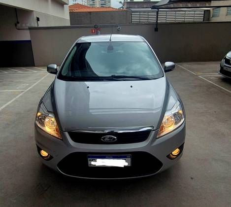 FORD FOCUS 2.0 GLX 16V FLEX 4P AUTOMÁTICO